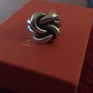 RETIRING!! Bold Lovers Knot Ring